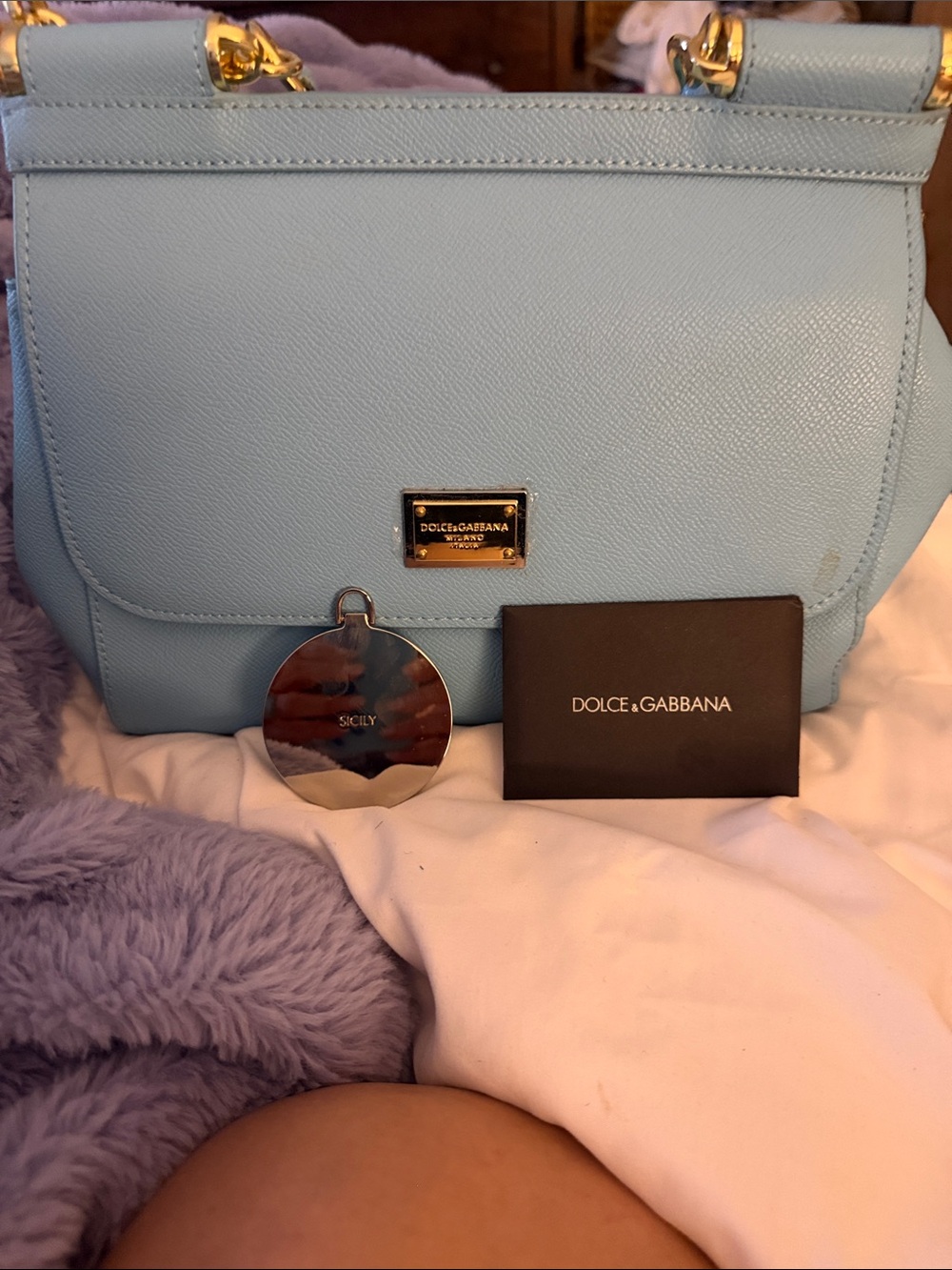 Dolce & Gabbana Light Blue Shoulder Bag with Gold Hardware - Picture 4 of 5